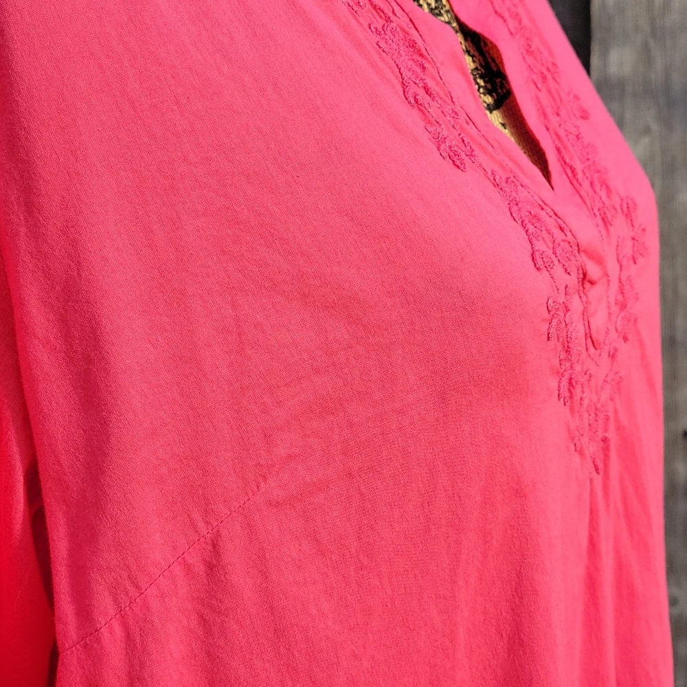 Liz Lange 100% Cotton Embroidered Maternity Top